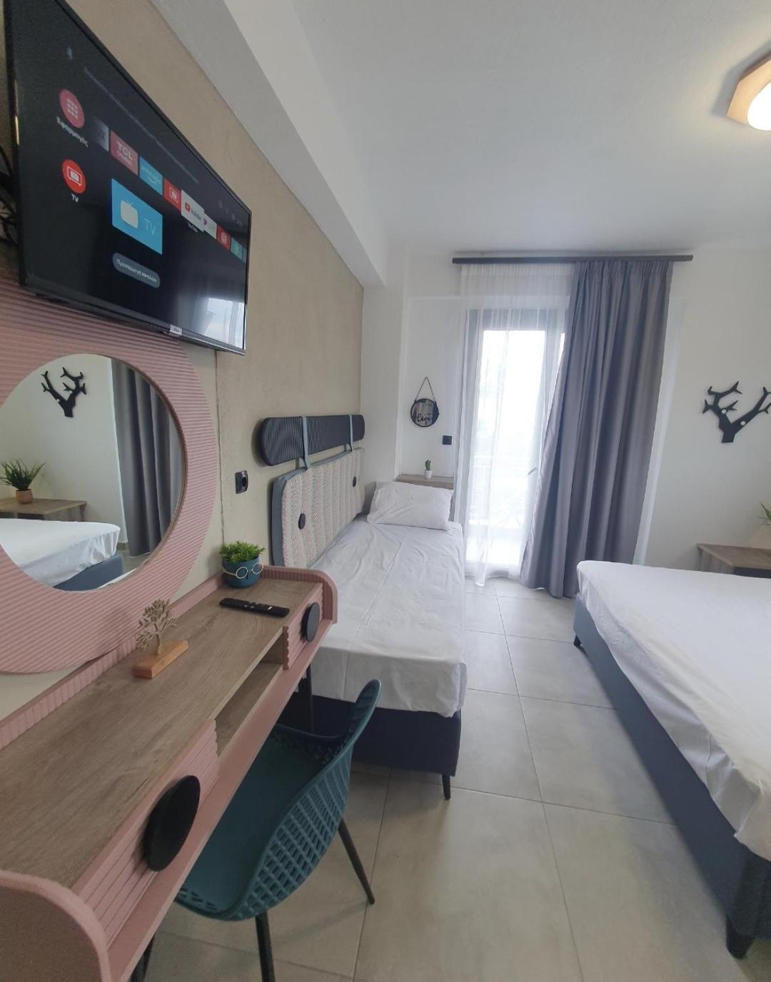Olea Luxury Suites Asproválta Ngoại thất bức ảnh