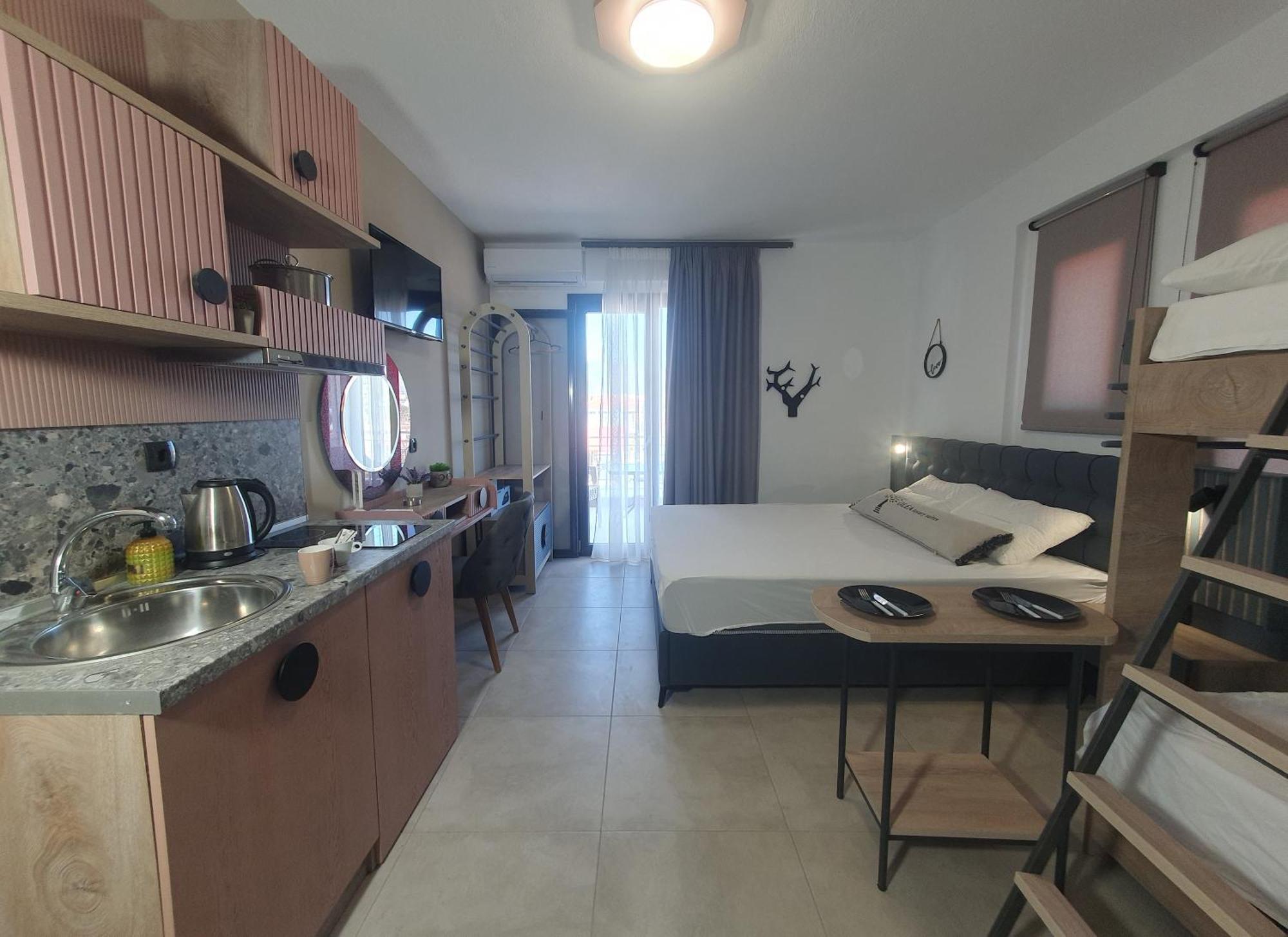 Olea Luxury Suites Asproválta Ngoại thất bức ảnh
