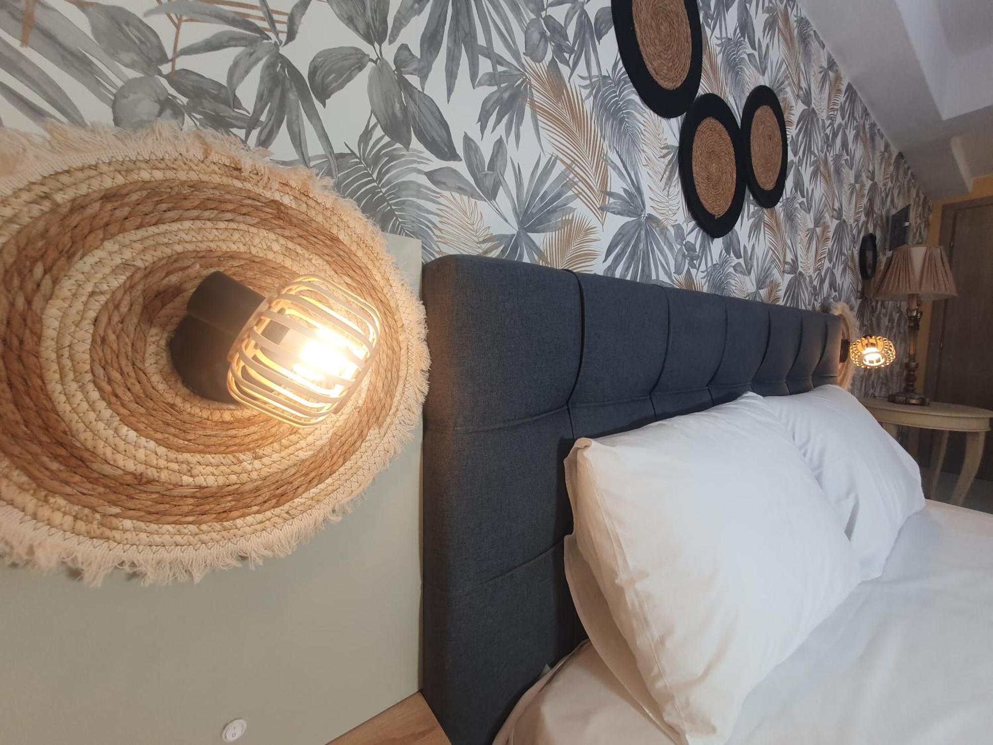 Olea Luxury Suites Asproválta Ngoại thất bức ảnh