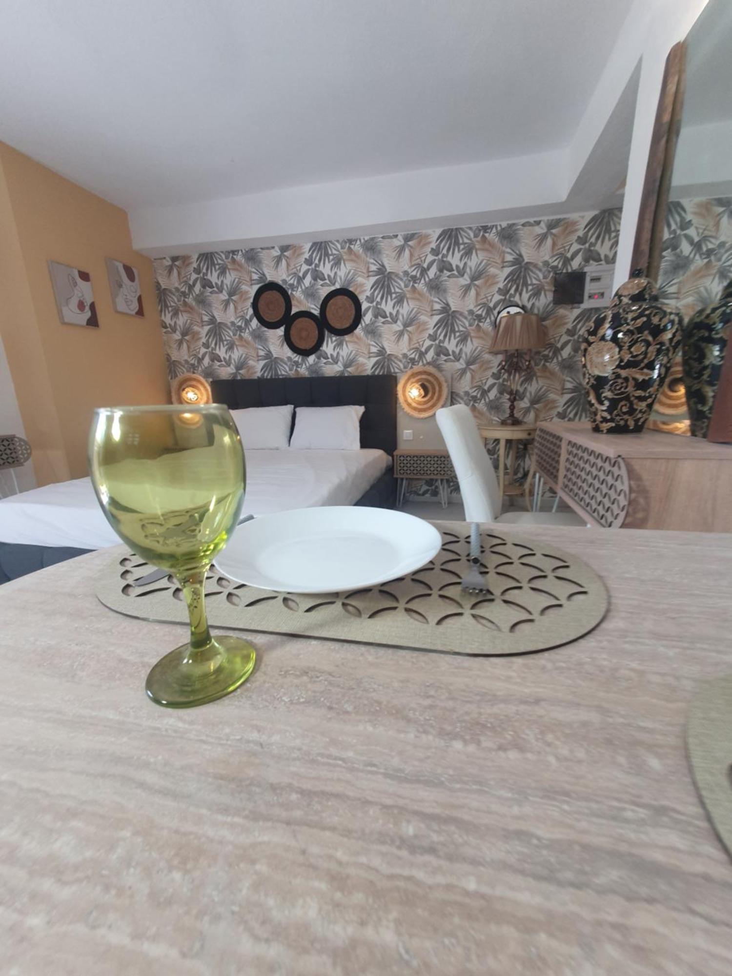 Olea Luxury Suites Asproválta Ngoại thất bức ảnh